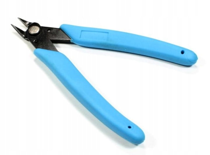C1-PRECYZYJNE-CAZKI-MODELARSKIE-SPURE-CUTTER.jpg
